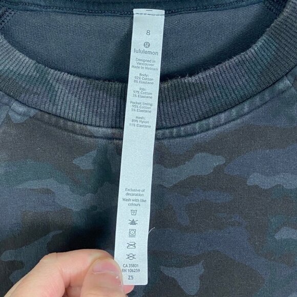 Lululemon 2019 Camouflage Crew Neck Scuba Sweatshirt Pocket Camo Size 8 Sweater - Picture 4 of 9